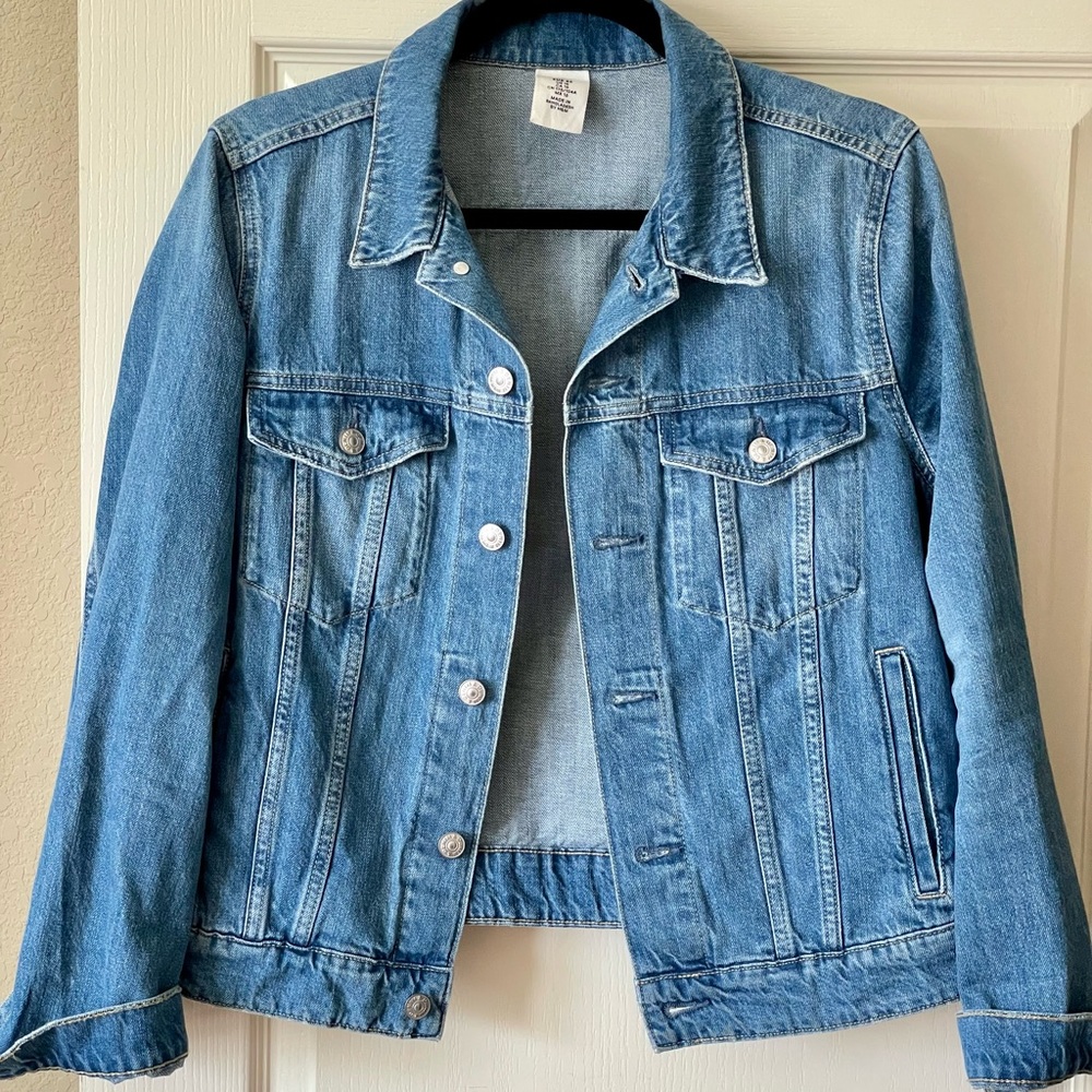 H&M cropped denim jacket